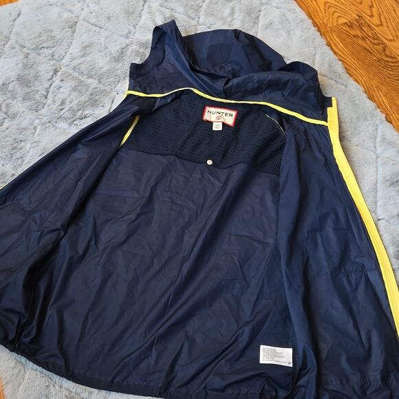 Hunter Navy/Yellow Lightweight Full Zip Vest, Unisex Kids Large, NWT - Picture 7 of 11